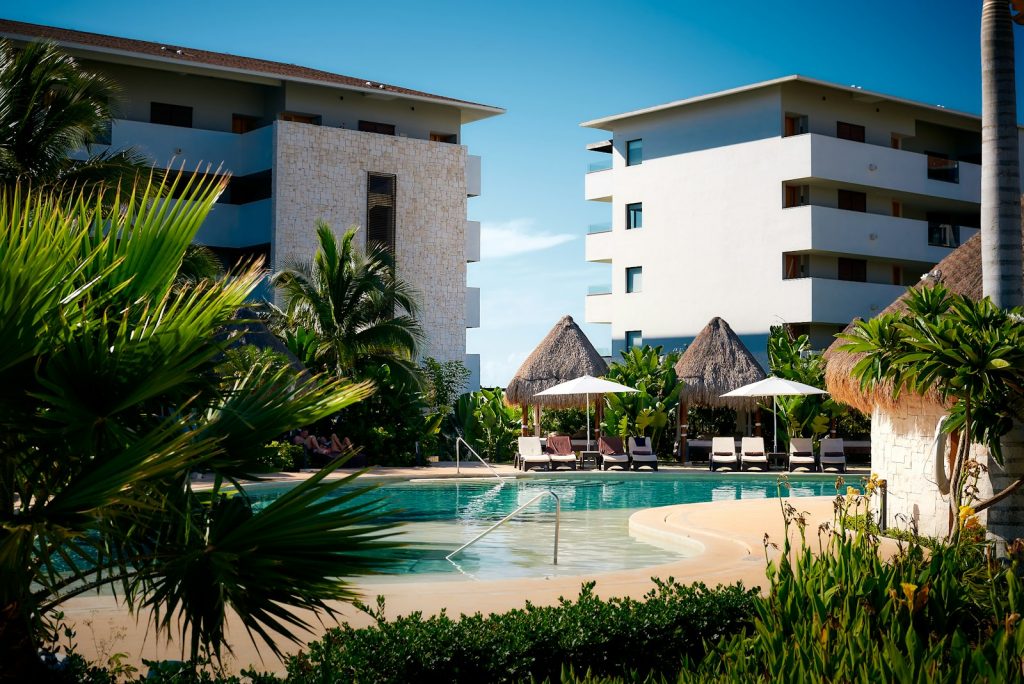 Pajak Hiburan di Bali: Beach Club, Karaoke, Spa — Berapa Persen Sebenarnya?