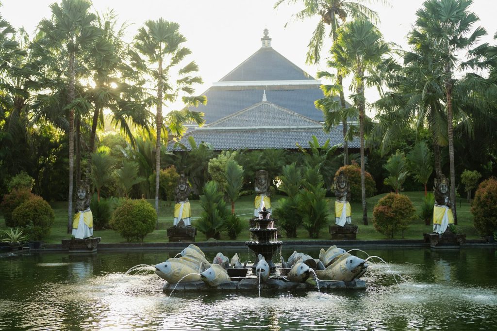 Pajak Jual Beli Tanah dan Villa di Bali: BPHTB 5%, PPh Final 2,5%, dan Biaya Balik Nama